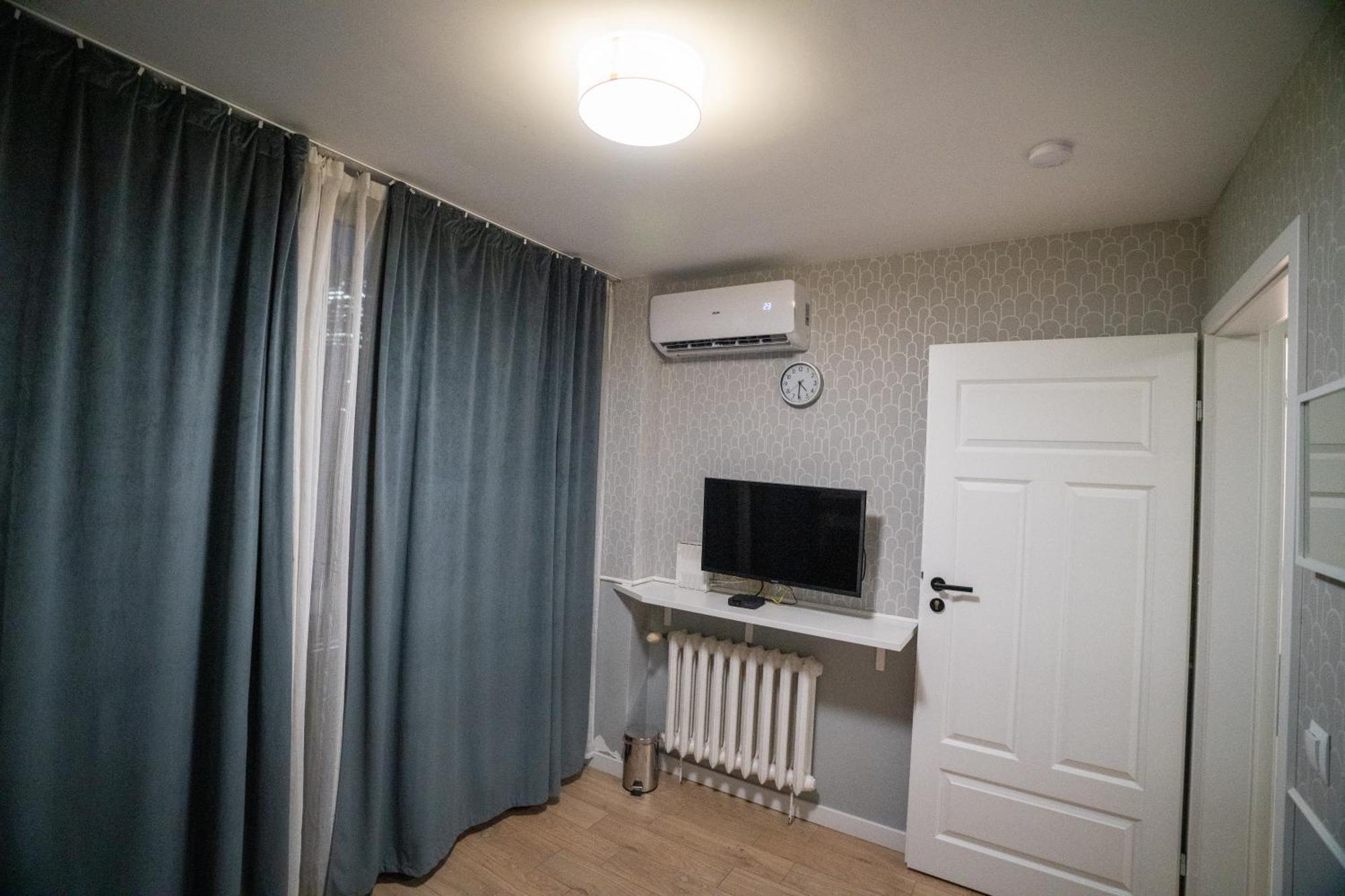 Apartment Chlodna 15 *